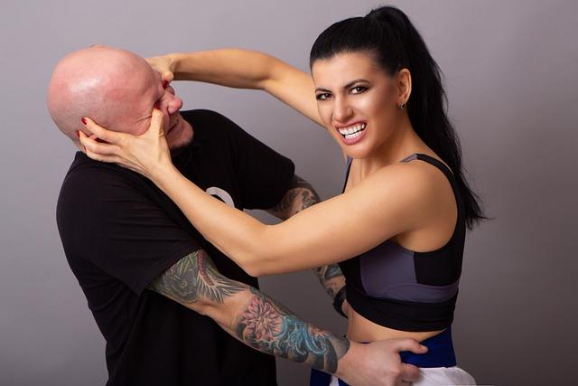Essential self-defense tips for offline dates and meetups
