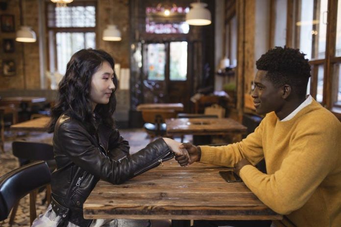 First Date Tips That Guarantee a Great First Impression