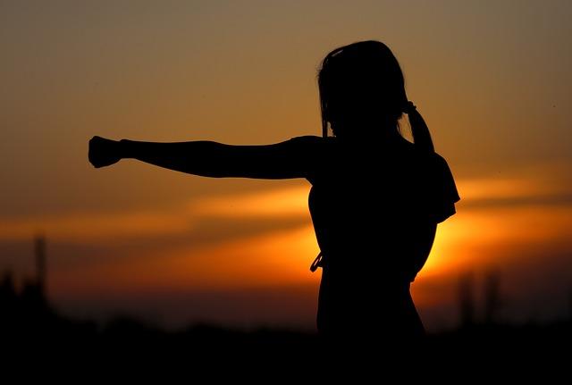 Is carrying self-defense tools necessary for first dates