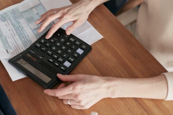 Should couples prioritize financial compatibility in their relationship