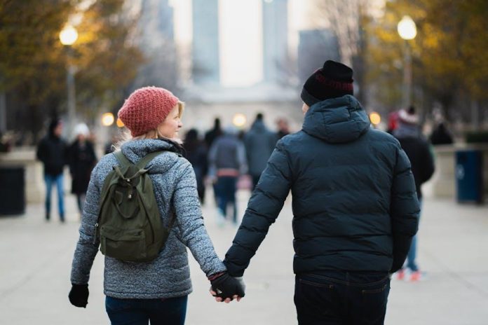 Is it better to date someone with similar or different personalities