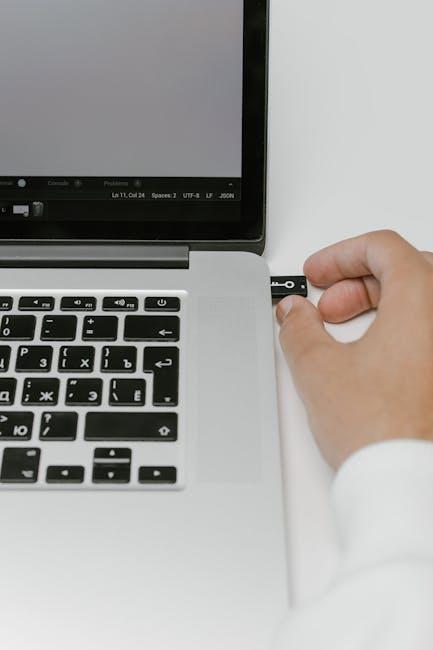 How to Stay Safe While Dating Online: Essential Tips for Protecting Your Privacy