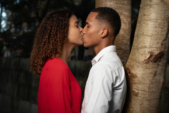 How to Keep the Mystery Alive in a New Relationship