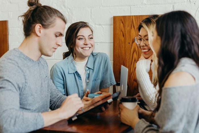 The Role of Communication in Making Offline Dating Work
