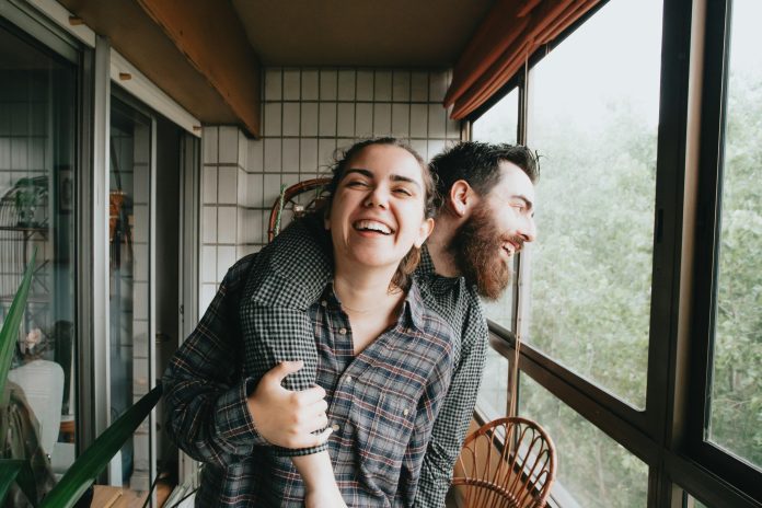 How to avoid common scams and fraud on dating platforms