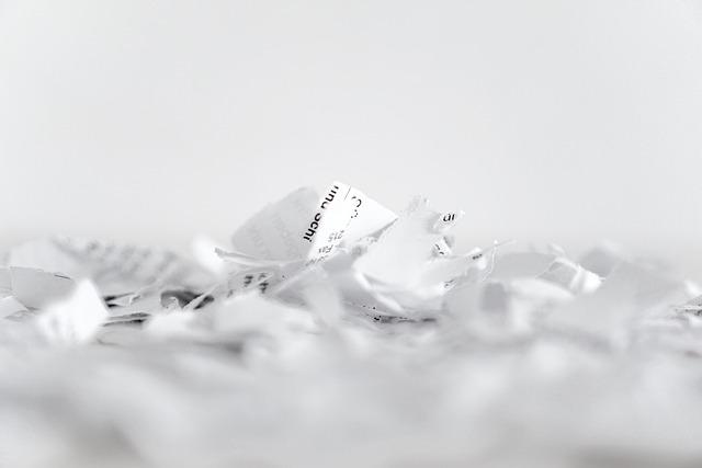 Navigating⁤ Privacy Settings for Secure Conversations